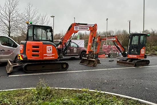 LG Howson Ltd - Plant Hire